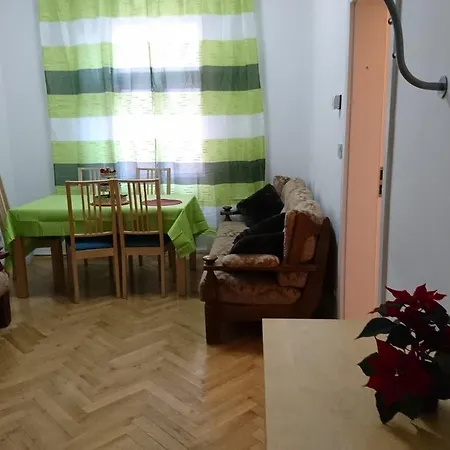 Budget Pricna Apartments Apartment