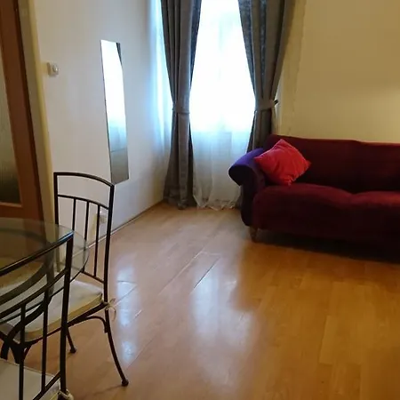 Budget Pricna Apartments * Prague